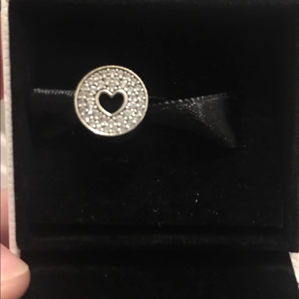 Pandora heart circle charm